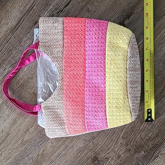 CUTE, COLORFUL SUMMERTIME STRAW BAG - Picture 5 of 7